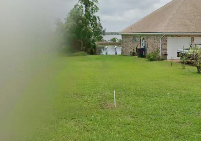 2nd image of 1990 Country Club Dr, Lynn Haven, FL 32444 | MLS# A4697894
