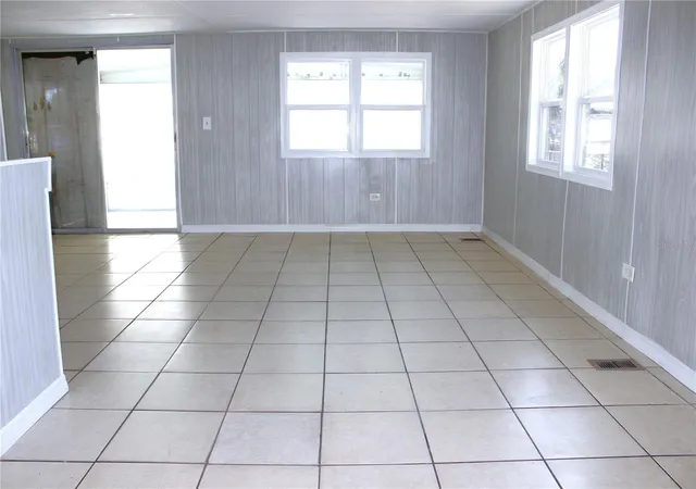 Homes for sale in Holiday, FL | 1845 Dixie Ln, Holiday, FL 34690 | MLS# TB8522338