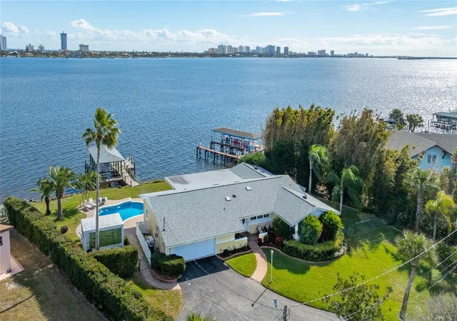 Homes for sale in South Daytona, FL | 130 Reef Rd, South Daytona, FL 32119 | MLS# V4949816