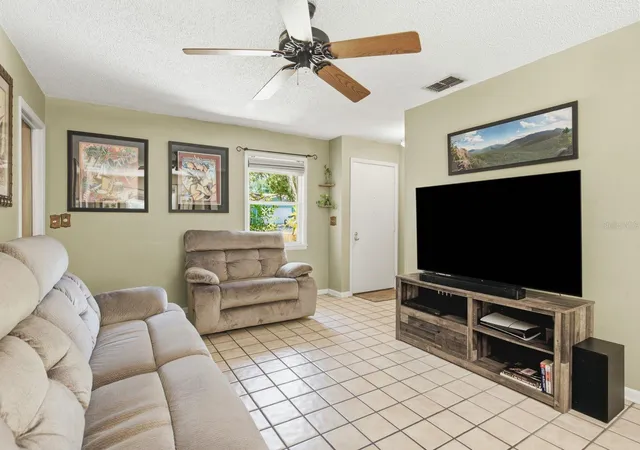 5th image of 1635 Brandywine Wy, Dunedin, FL 34698 | MLS# TB8522349