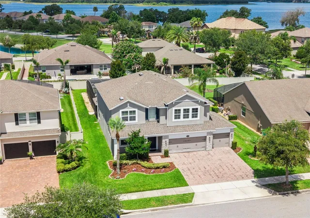 Photo 2 of Single family home for sale at 16044 Citrus Knoll Dr, Winter Garden, FL 34787 | MLS# O6419284 | Listing updated on 2026-10-06