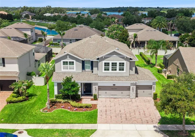 Photo 3 of Single family home for sale at 16044 Citrus Knoll Dr, Winter Garden, FL 34787 | MLS# O6419284 | Listing updated on 2026-10-06