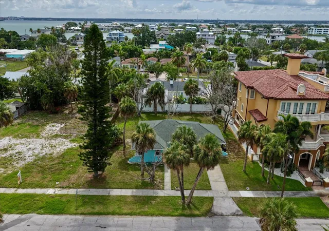 2nd image of 835 Bruce Ave, Clearwater Beach, FL 33767 | MLS# TB8522355