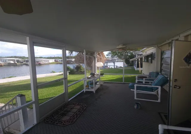 Homes for sale in Tavares, FL | 1403 Lakeview Dr, Tavares, FL 32778 | MLS# O6419292