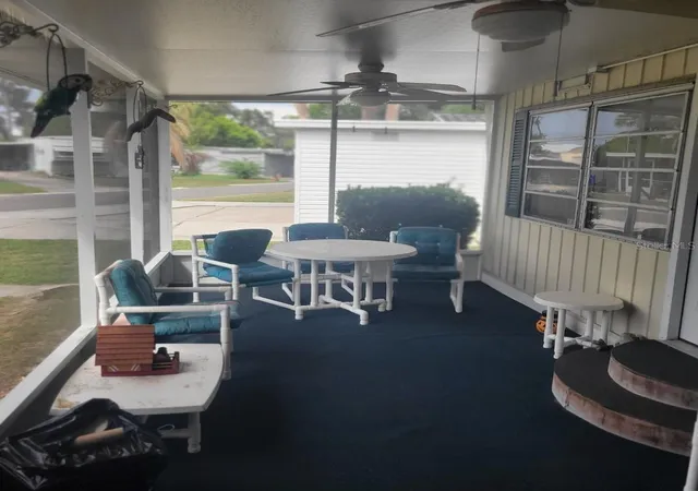 Photo 4 of Manufactured home for sale at 1403 Lakeview Dr, Tavares, FL 32778 | MLS# O6419292 | Listing updated on 2026-07-29