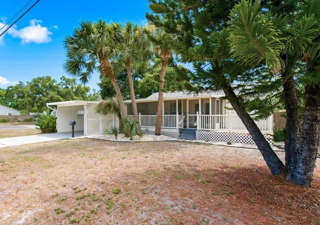 Photo 1 of Single family home for sale at 7201 5th Avenue N, St Petersburg, FL 33710 | MLS# TB8522372 | Listing updated on 2026-10-14