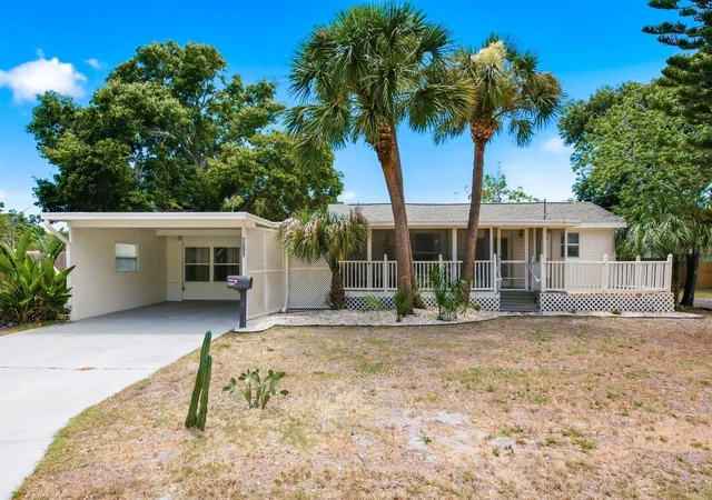 Photo 2 of Single family home for sale at 7201 5th Avenue N, St Petersburg, FL 33710 | MLS# TB8522372 | Listing updated on 2026-10-14