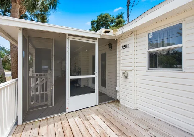 Photo 3 of Single family home for sale at 7201 5th Avenue N, St Petersburg, FL 33710 | MLS# TB8522372 | Listing updated on 2026-10-14