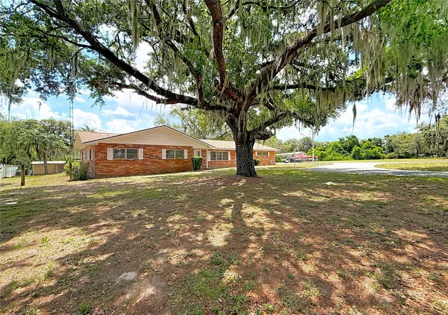 2nd image of 1112 Caballo Rd, Leesburg, FL 34748 | MLS# G5114190