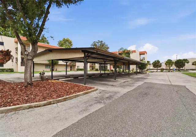 2nd image of 1130 N Lake Parker Ave, LAKELAND, FL 33805