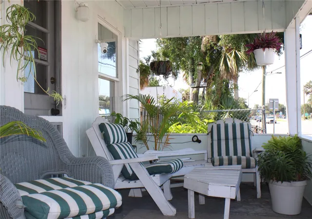 Photo 2 of Single family home for sale at 607 N Dixie Fwy, New Smyrna Beach, FL 32168 | MLS# NS1088560 | Listing updated on 2026-09-23