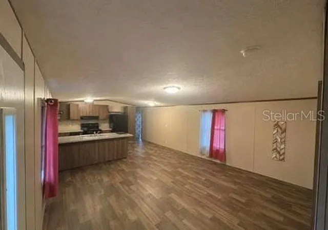 2nd image of 10350 Se 127th Ln, Belleview, FL 34420 | MLS# S5152382