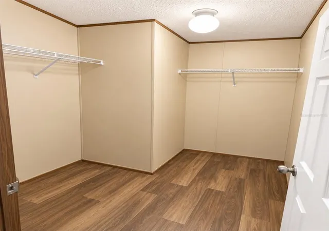 Photo 4 of Manufactured home for sale at 10350 SE 127th Lane, Belleview, FL 34420 | MLS# S5152382 | Listing updated on 2026-09-21