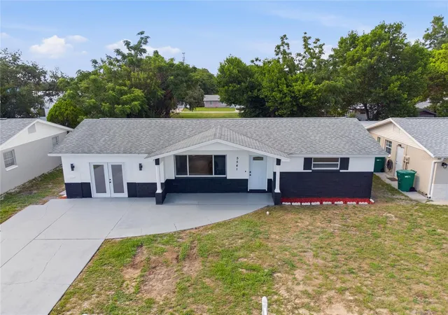 2nd image of 5541 Violet Dr, New Port Richey, FL 34652 | MLS# TB8522387