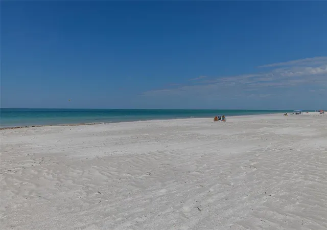 5th image of 7094 Longboat Dr E, Longboat Key, FL 34228 | MLS# A4697907