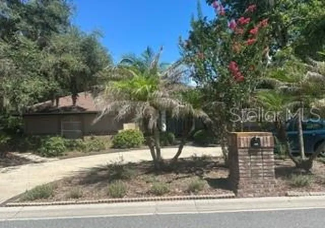 1st image of 2702 Clubhouse Dr, Plant City, FL 33566 | MLS# TB8522403