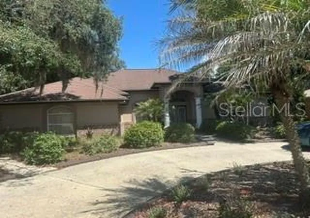 3rd image of 2702 Clubhouse Dr, Plant City, FL 33566 | MLS# TB8522403