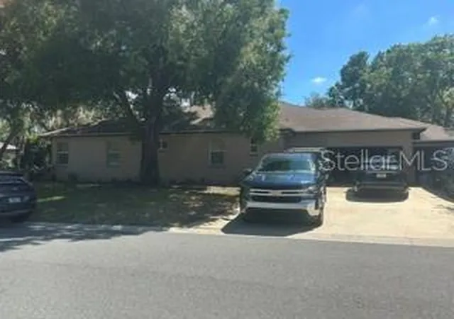 4th image of 2702 Clubhouse Dr, Plant City, FL 33566 | MLS# TB8522403