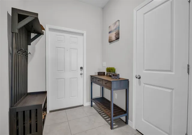 Photo 2 of Townhouse for sale at 8512 Reedville St, New Port Richey, FL 34654 | MLS# W7886996 | Listing updated on 2026-08-10