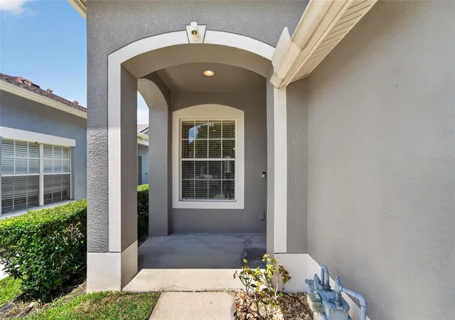 2nd image of 1143 Wrightswynde Ct, Wesley Chapel, FL 33543 | MLS# TB8522421