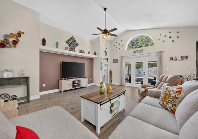Homes for sale in Oviedo, FL | 160 Easton Cir, Oviedo, FL 32765 | MLS# O6419333