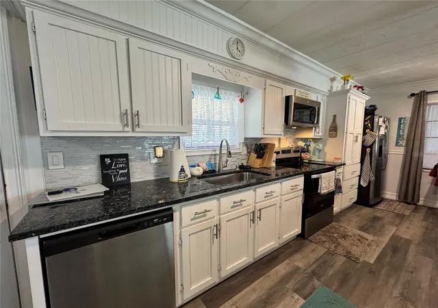 Homes for sale in Palmetto, FL | 420 49Th St E #45, Palmetto, FL 34221 | MLS# TB8522433