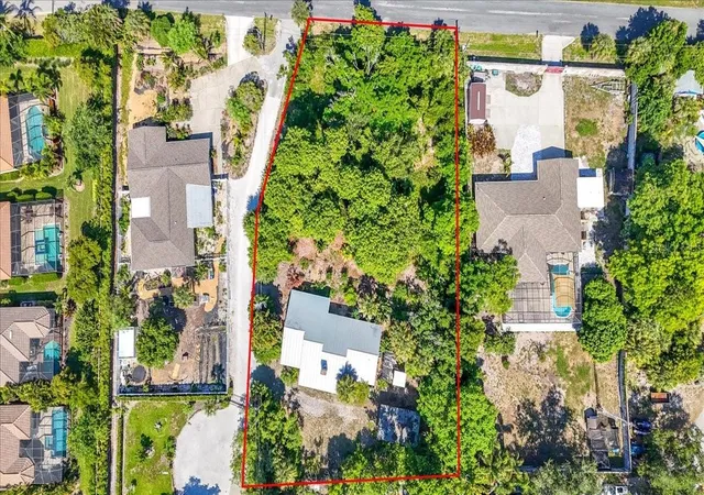 Homes for sale in Osprey, FL | 811 Sarabay Rd, Osprey, FL 34229 | MLS# A4697921