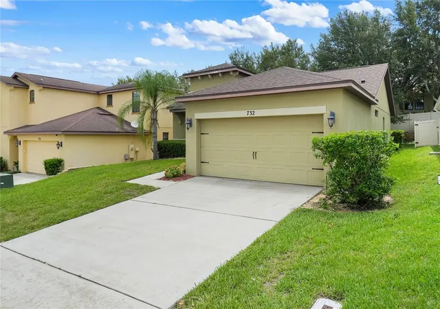 Photo 2 of Single family home for sale at 732 Arbor Pointe Ave, Minneola, FL 34715 | MLS# G5114196 | Listing updated on 2026-09-01