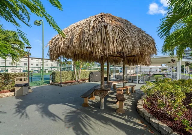 Homes for sale in Gulfport, FL | 5940 30th Ave S #301, Gulfport, FL 33707 | MLS# TB8522460