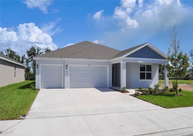 Photo 1 of Single family home for sale at 17516 Whiskey Crk Trl, Parrish, FL 34219 | MLS# A4697928 | Listing updated on 2026-10-06