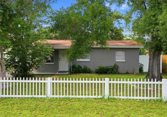 Photo 1 of Single family home for sale at 2430 N Ramona Cir, Tampa, FL 33612 | MLS# TB8522465 | Listing updated on 2026-08-16
