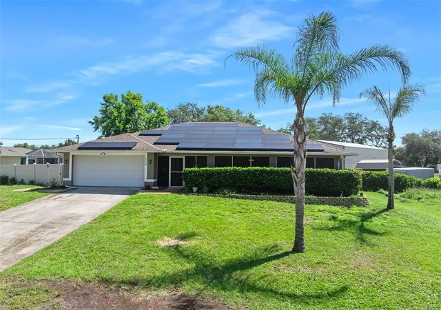 Photo 1 of Single family home for sale at 1355 1st Avenue, Deland, FL 32724 | MLS# V4949820 | Listing updated on 2026-08-08