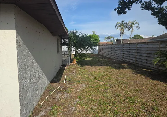 Photo 2 of Single family home for sale at 5403 2nd Avenue Dr NW, Bradenton, FL 34209 | MLS# A4697935 | Listing updated on 2026-07-27