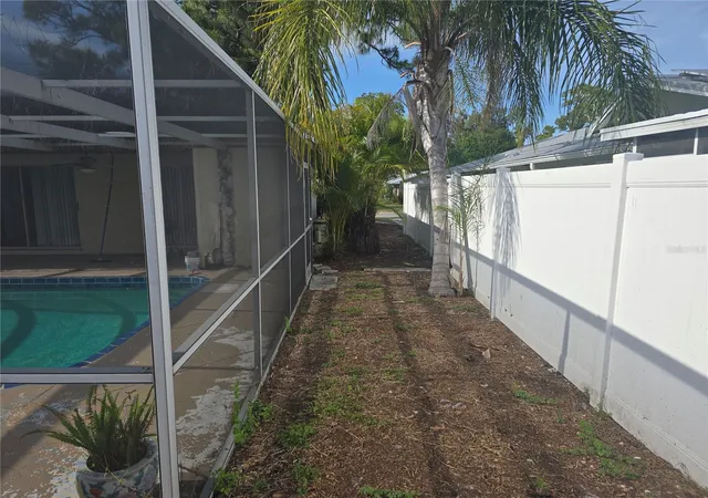 Photo 4 of Single family home for sale at 5403 2nd Avenue Dr NW, Bradenton, FL 34209 | MLS# A4697935 | Listing updated on 2026-07-27