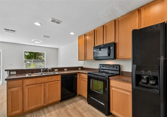 Homes for sale in Oviedo, FL | 4084 Pitch Pine Cir, Oviedo, FL 32765 | MLS# O6419388