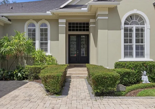 Photo 2 of Single family home for sale at 6124 Foxfield Ct, Windermere, FL 34786 | MLS# O6419393 | Listing updated on 2026-07-23