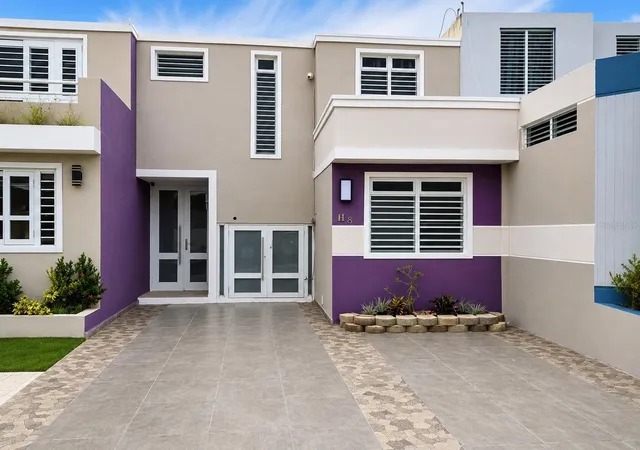 Homes for sale in Bayamon, PR | 5 Parque De Torrimar, Bayamon, PR 00959 | MLS# PR9122280