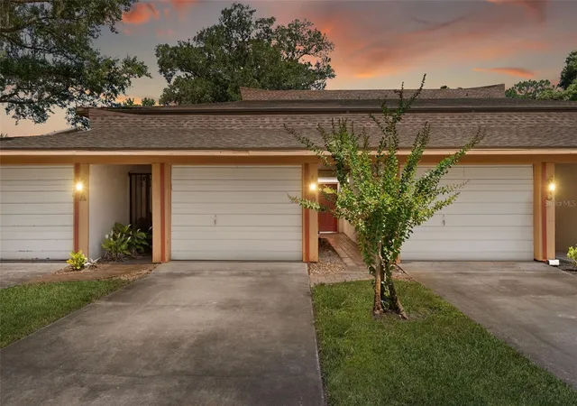 1st image of 408 Howard Ave #B, Lakeland, FL 33815 | MLS# TB8522509
