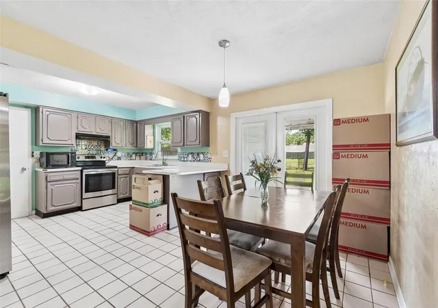 Homes for sale in Gainesville, FL | 5934 Nw 30Th Ter, Gainesville, FL 32653 | MLS# GC541413