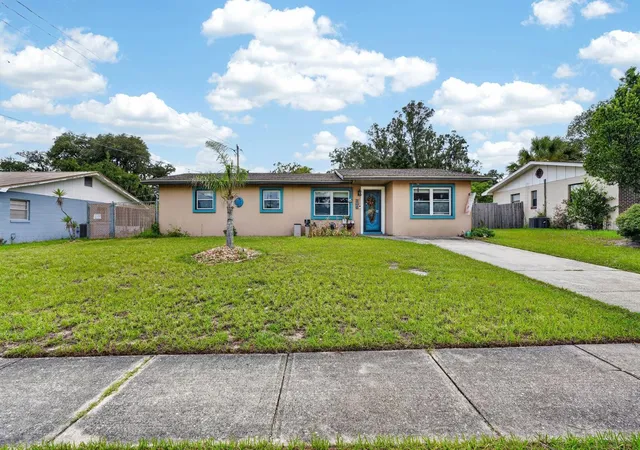 Photo 1 of Single family home for sale at 212 Mimosa Dr, Palatka, FL 32177 | MLS# FC319479 | Listing updated on 2026-08-03