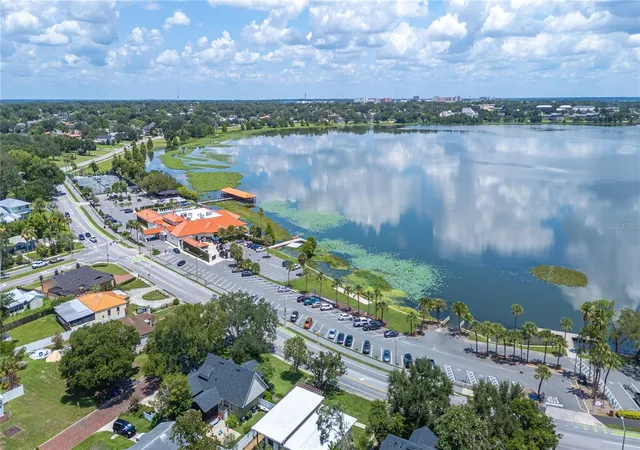 Homes for sale in Lakeland, FL | 2403 Derbyshire Ave, Lakeland, FL 33803 | MLS# L4963006