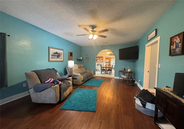 Photo 4 of Single family home for sale at 398 Virginia St, Frostproof, FL 33843 | MLS# K4903585 | Listing updated on 2026-10-06