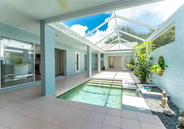 5th image of 1251 Harbor Town Wy, Venice, FL 34292 | MLS# N6144805