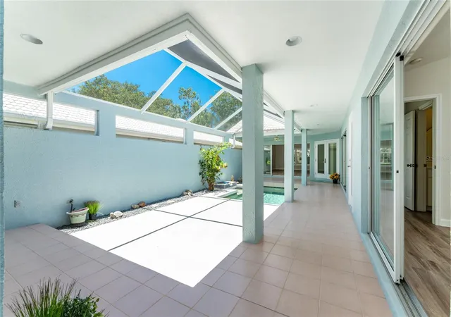 2nd image of 1251 Harbor Town Wy, Venice, FL 34292 | MLS# N6144805