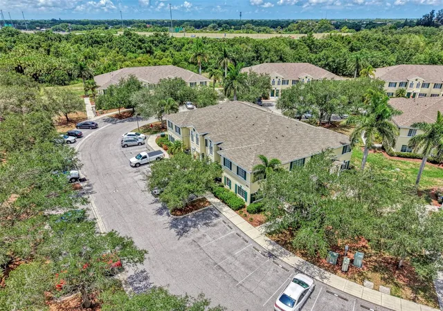 Photo 3 of Townhouse for sale at 305 Cape Harbour Loop #104, Bradenton, FL 34212 | MLS# A4697955 | Listing updated on 2026-10-05