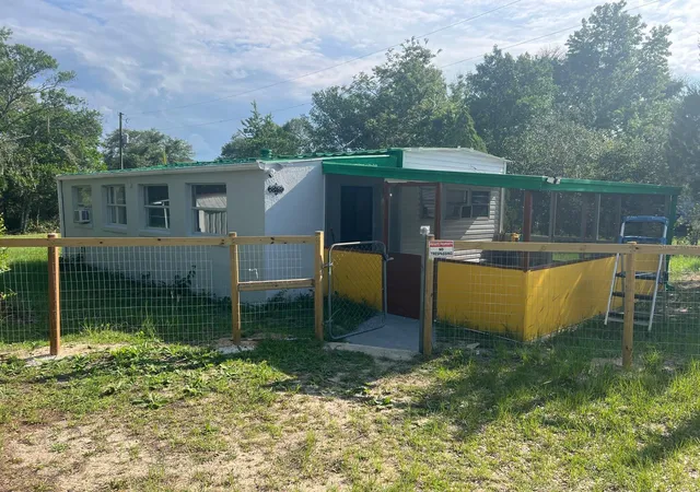 1st image of 20456 Se 140th St, Umatilla, FL 32784 | MLS# TB8522562