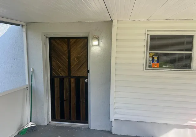 4th image of 20456 Se 140Th St, Umatilla, FL 32784 | MLS# TB8522562