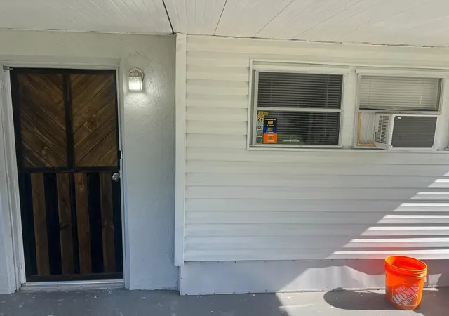 5th image of 20456 Se 140Th St, Umatilla, FL 32784 | MLS# TB8522562