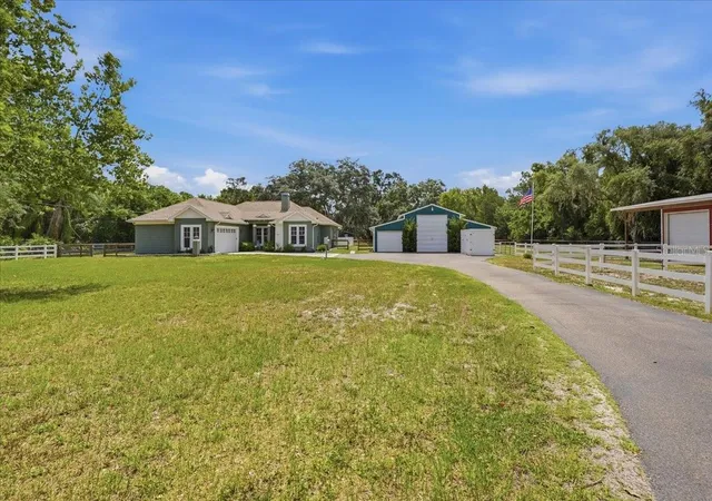 Photo 3 of Single family home for sale at 7014 Jones Rd, Odessa, FL 33556 | MLS# TB8522563 | Listing updated on 2026-10-04
