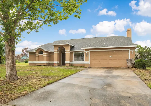 Photo 2 of Single family home for sale at 3210 Pell Mell Dr, Orlando, FL 32818 | MLS# O6419453 | Listing updated on 2026-09-30